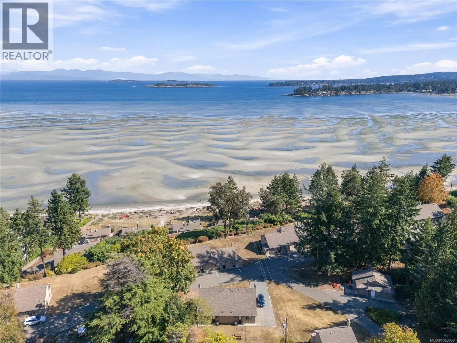 47 1051 Resort Dr