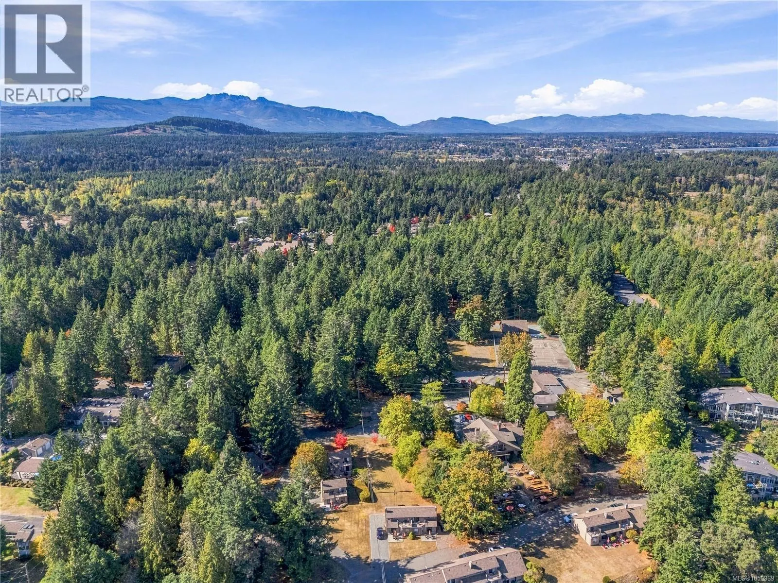 47 1051 Resort Dr