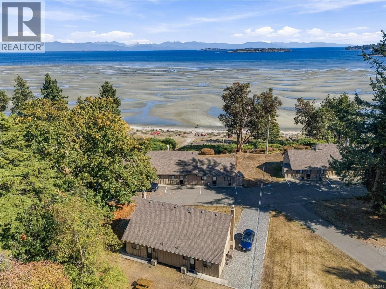 47 1051 Resort Dr