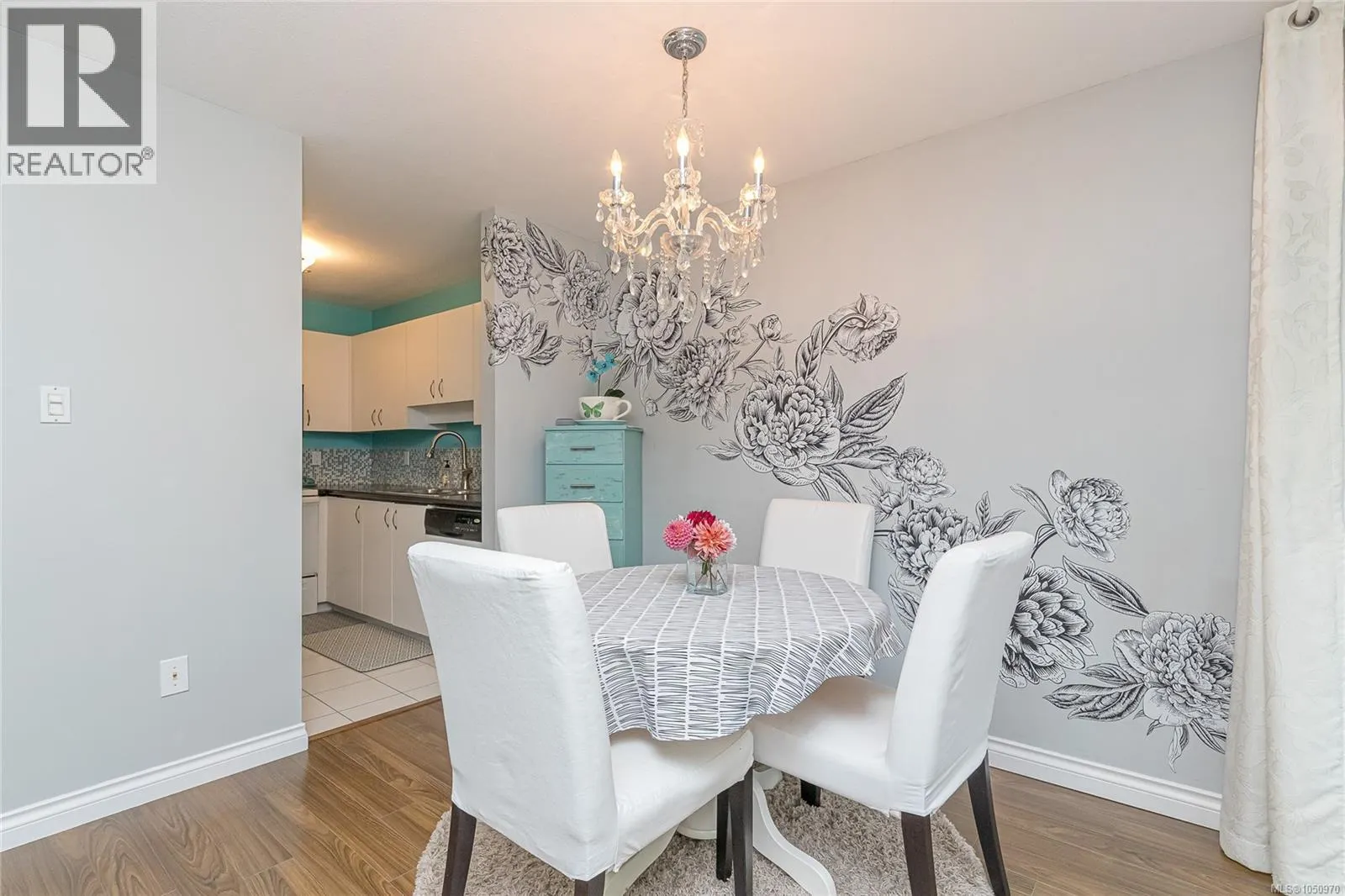 6064 Lionel Cres