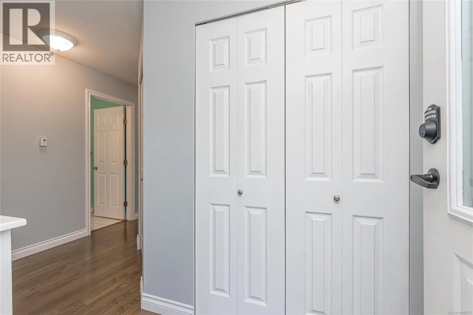 6064 Lionel Cres
