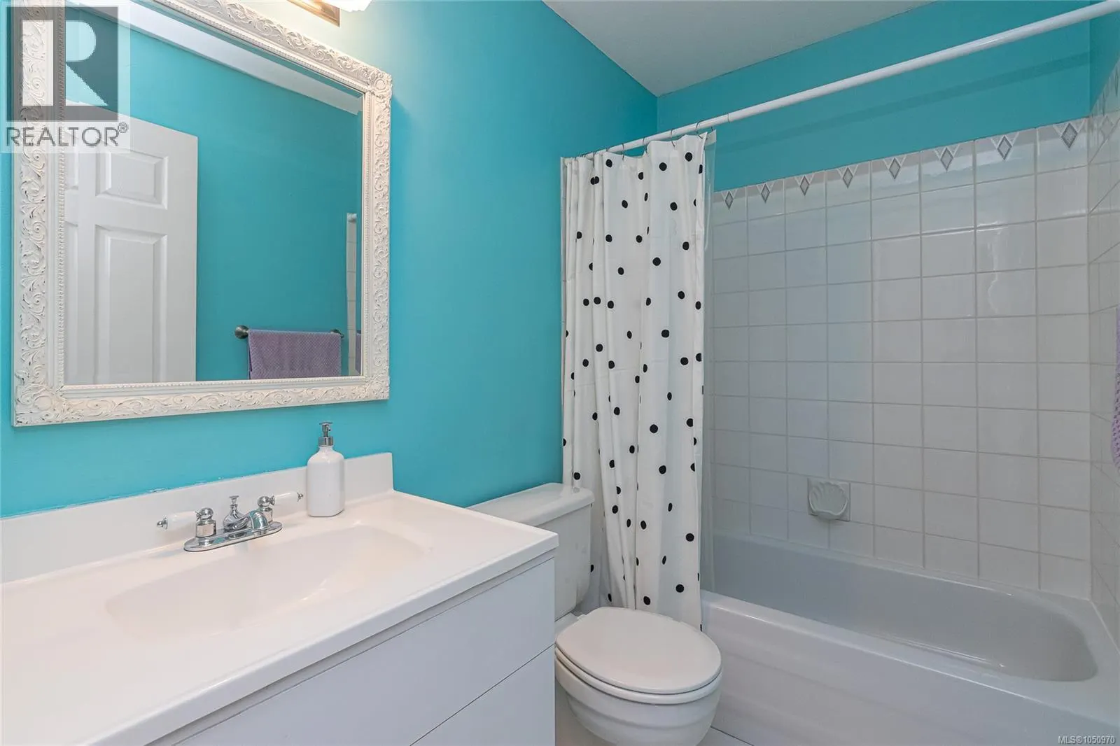 6064 Lionel Cres