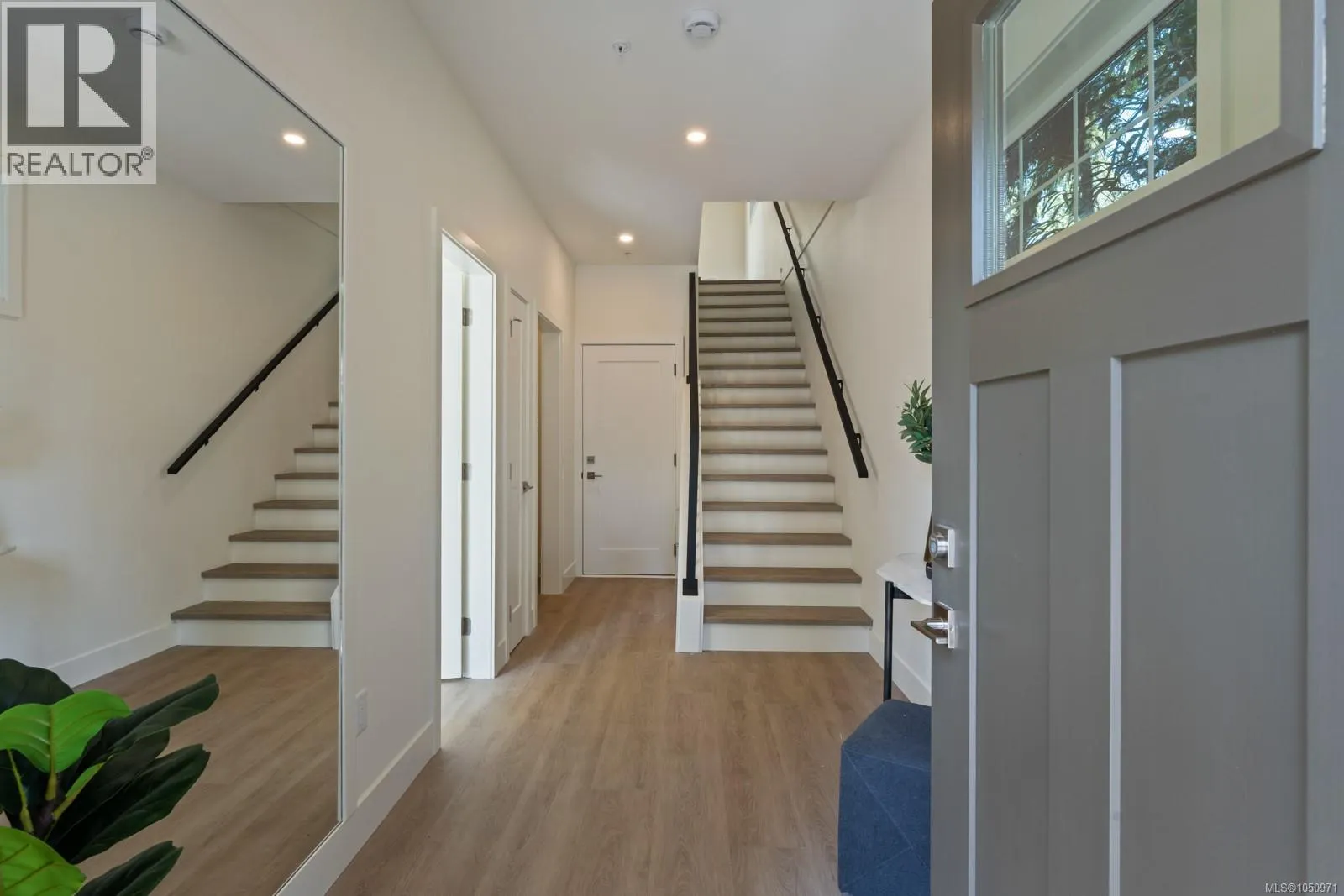 109 2770 Vantilburg Cres