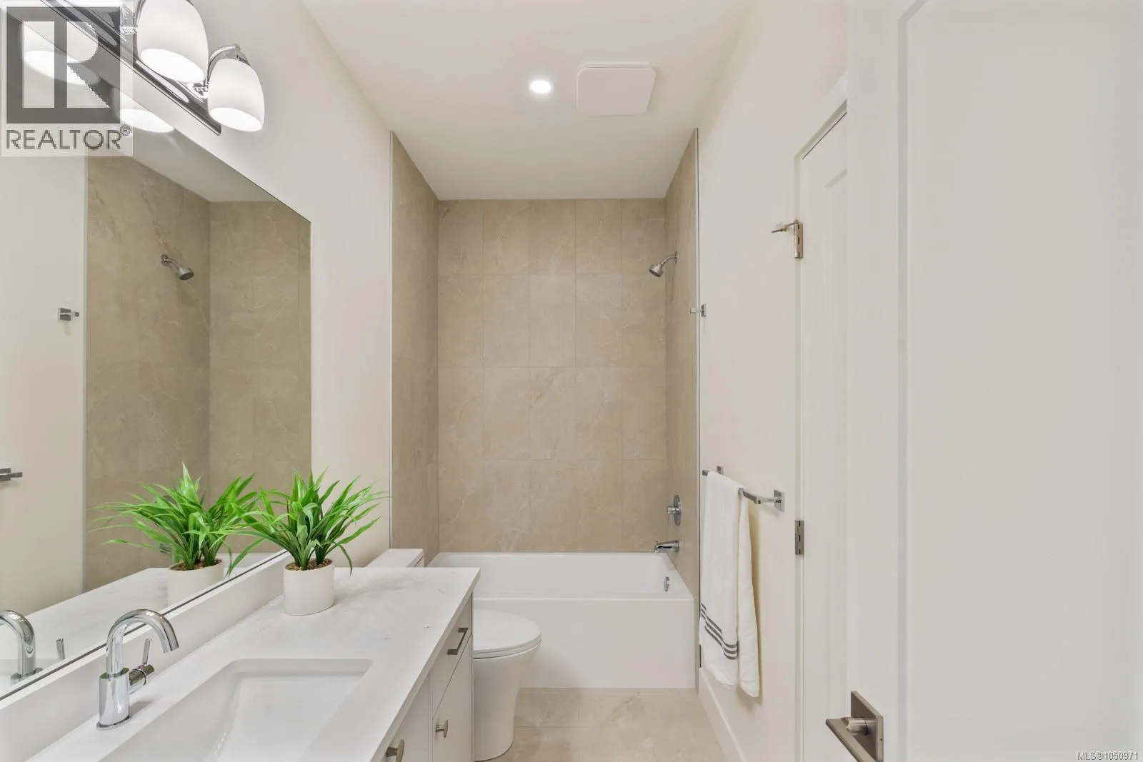 109 2770 Vantilburg Cres