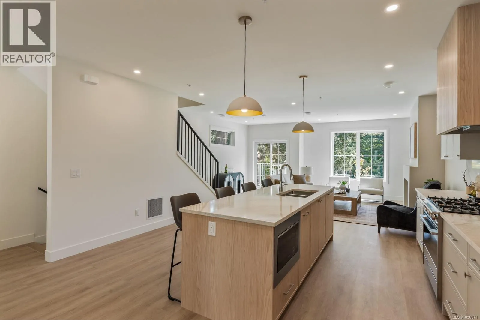 109 2770 Vantilburg Cres