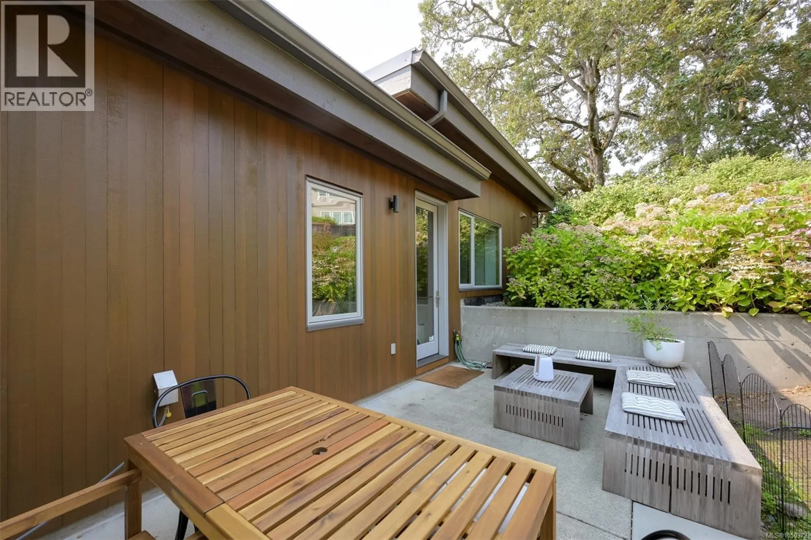802 Rainbow Ridge Lane