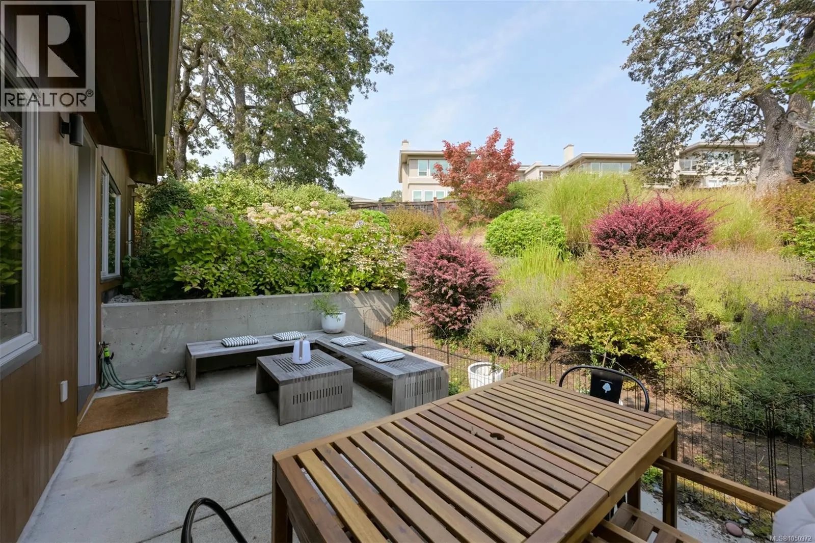 802 Rainbow Ridge Lane