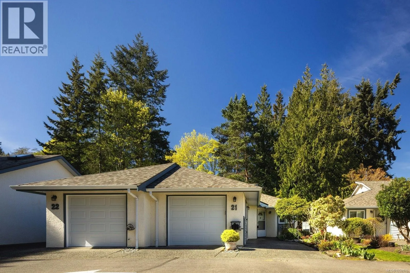 21 5156 Cordova Bay Rd