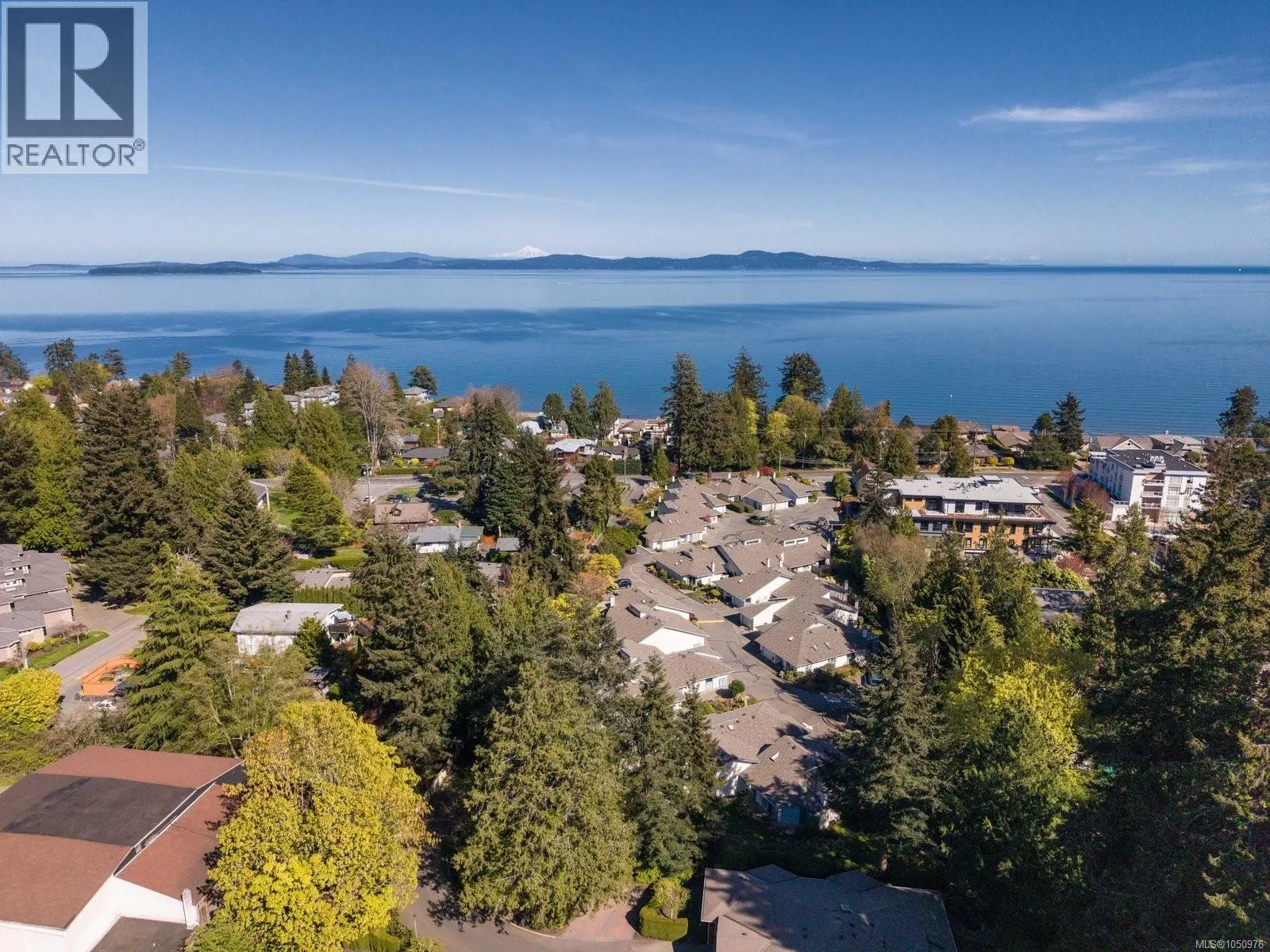 21 5156 Cordova Bay Rd