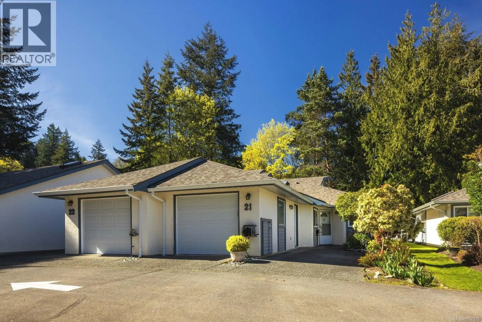 21 5156 Cordova Bay Rd