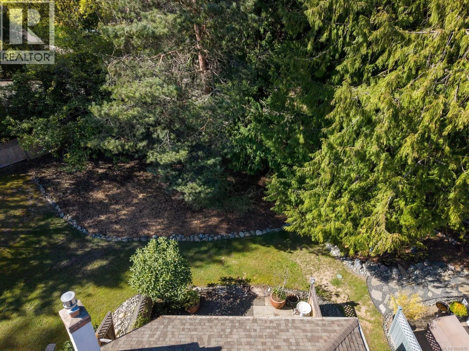 21 5156 Cordova Bay Rd