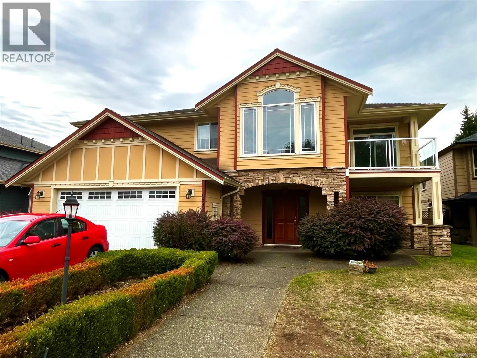 6632 Kestrel Cres