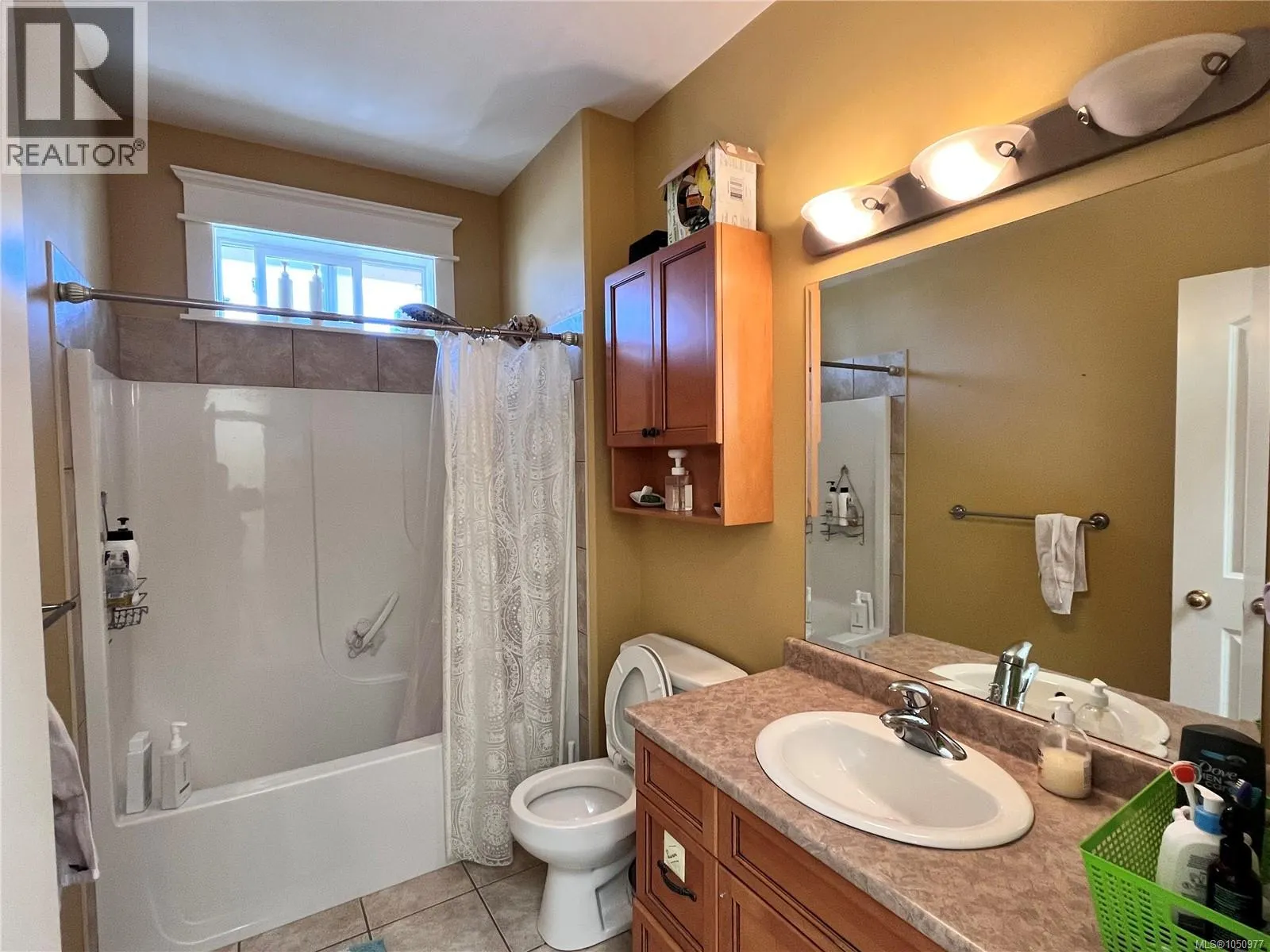 6632 Kestrel Cres