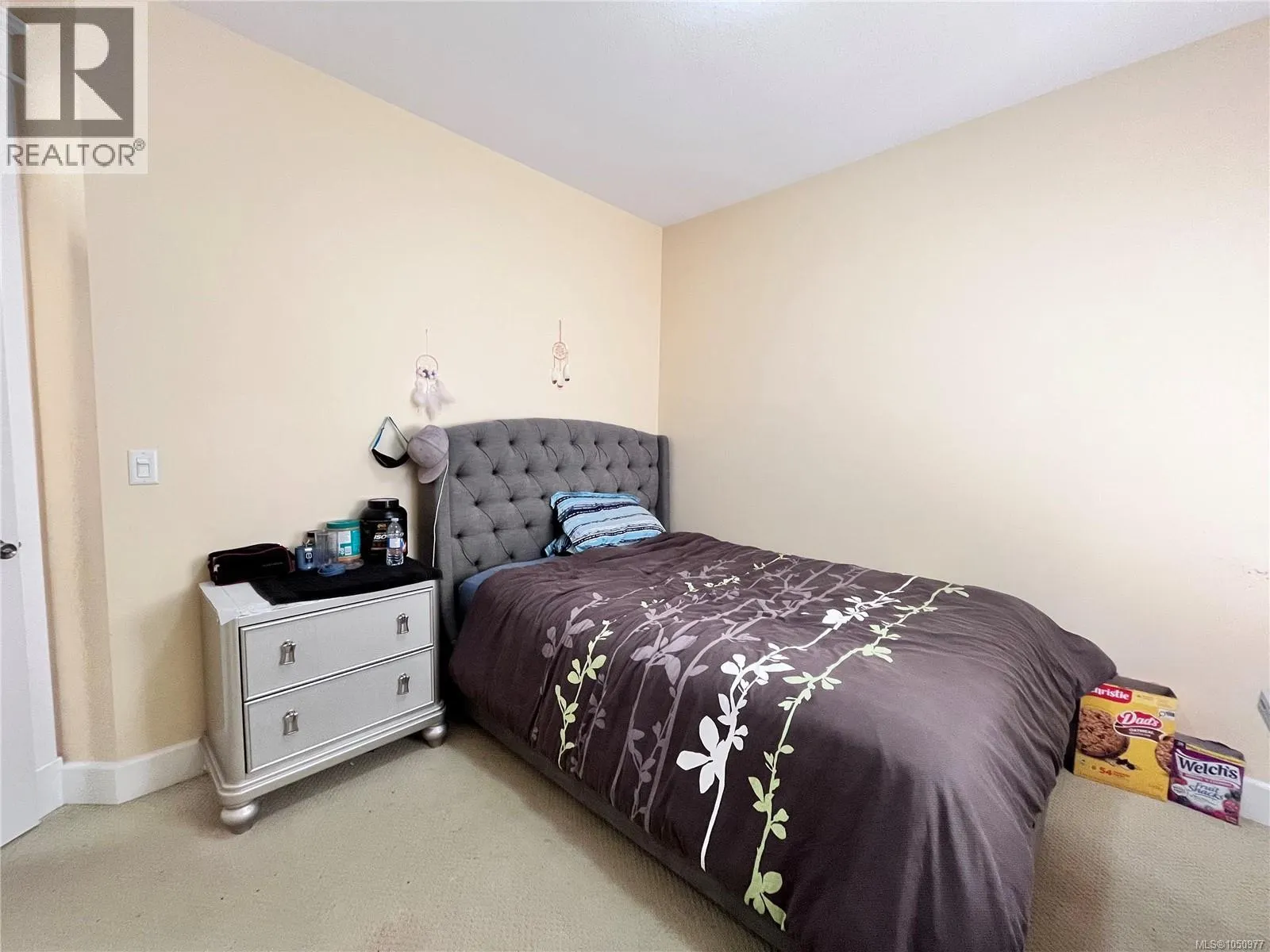 6632 Kestrel Cres