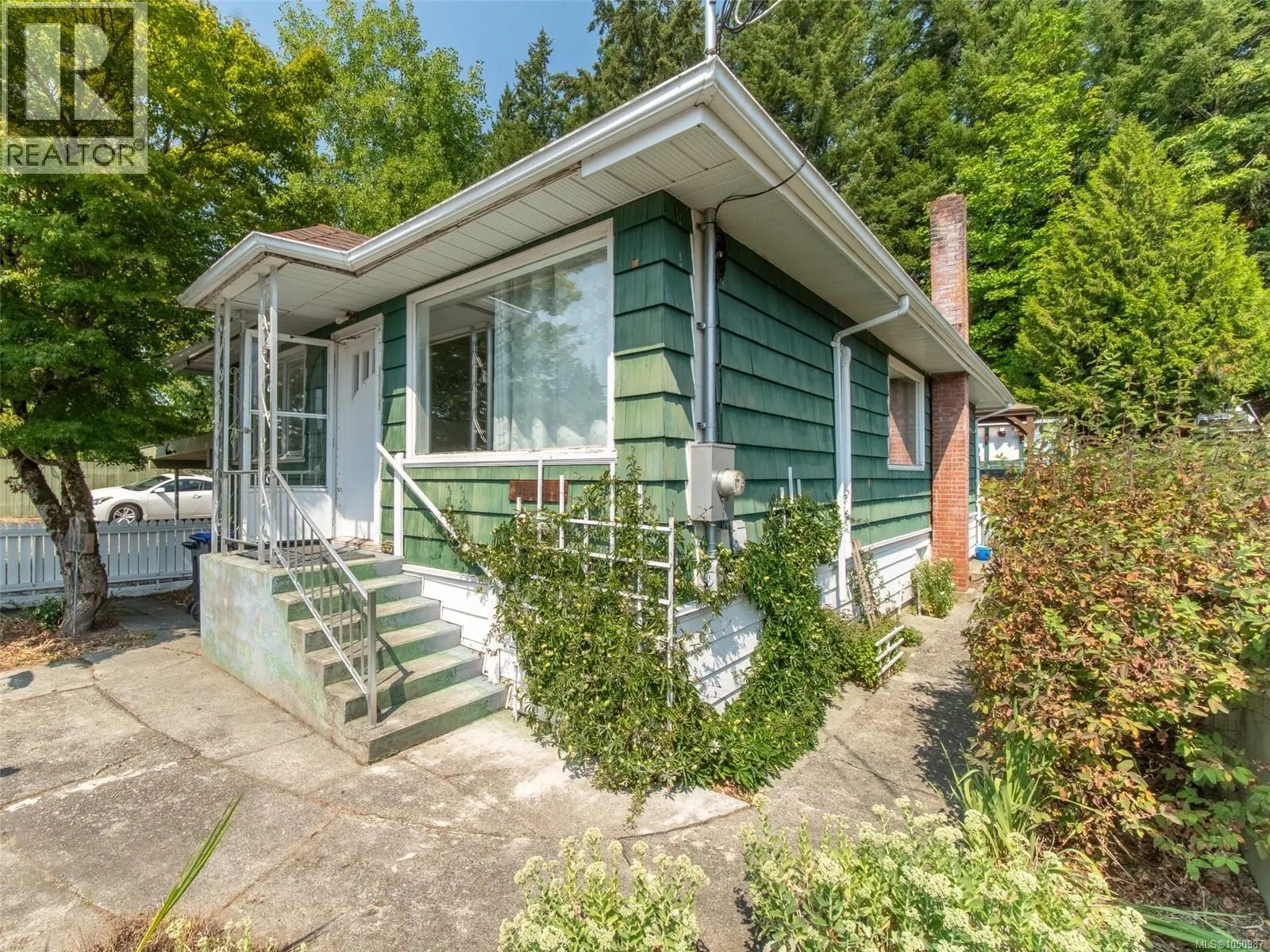 2148 Dick Ave