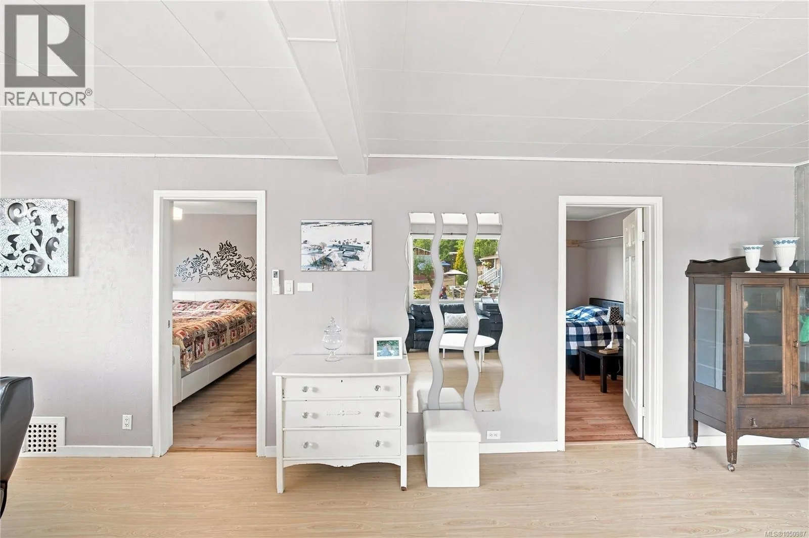 2148 Dick Ave