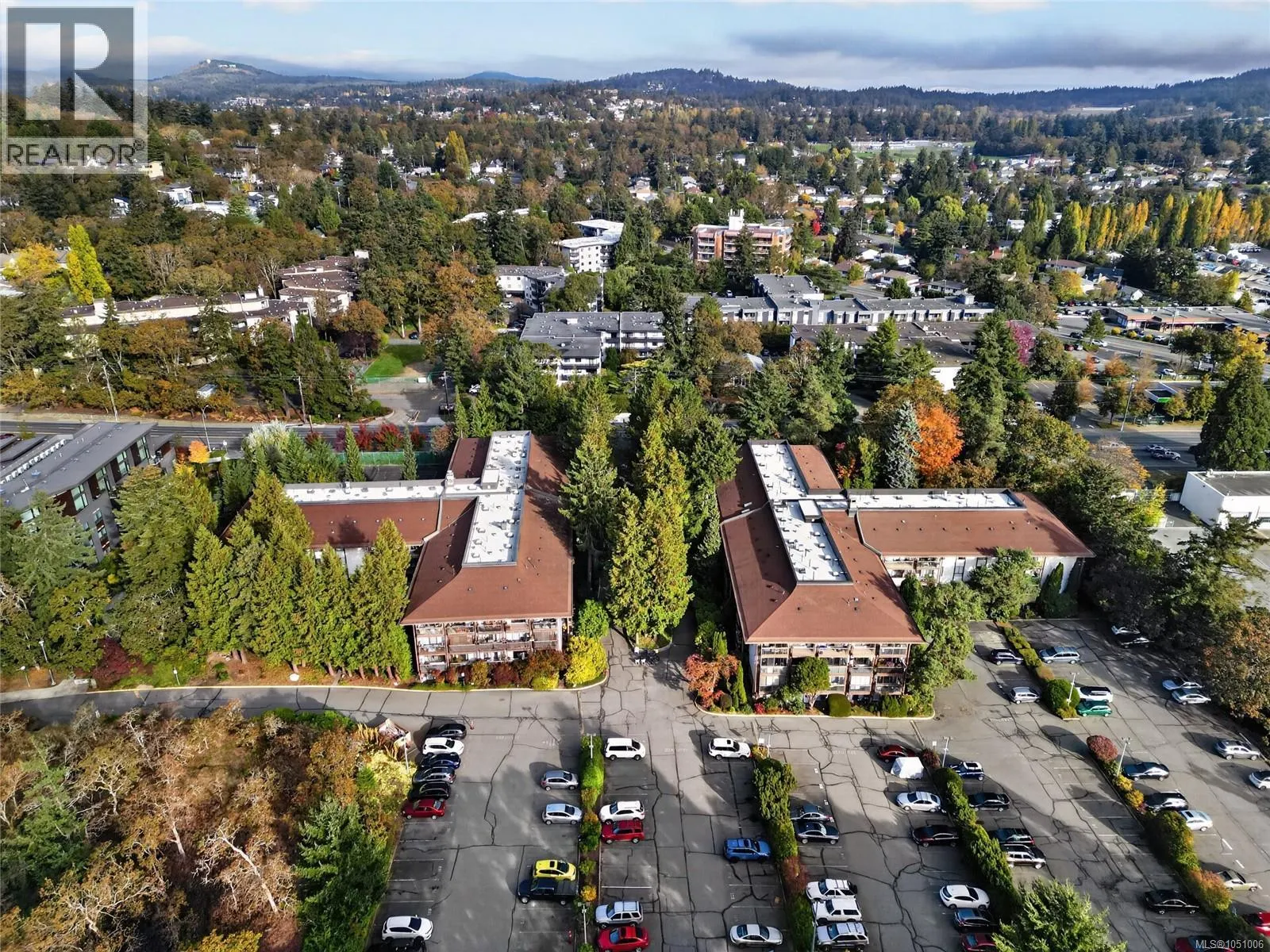 412 1005 McKenzie Ave