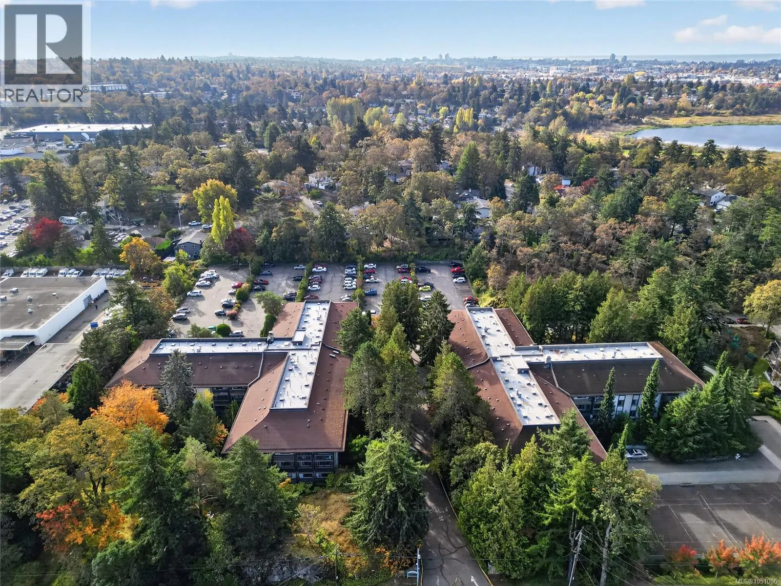 412 1005 McKenzie Ave