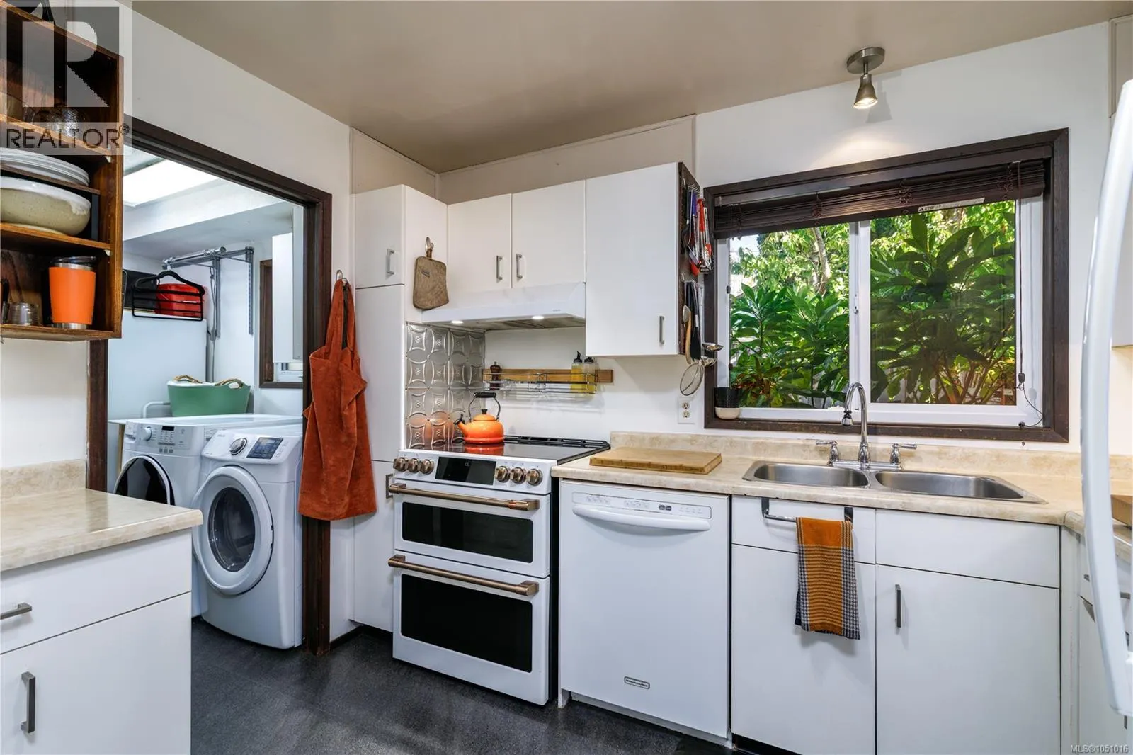 520 Elizabeth Ann Dr