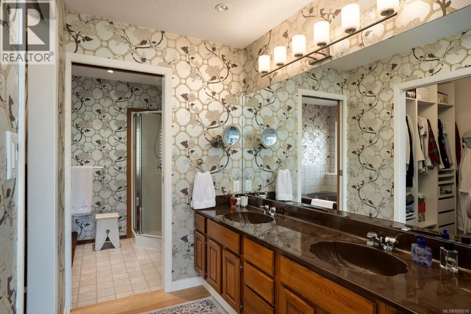 5320 Old West Saanich Rd