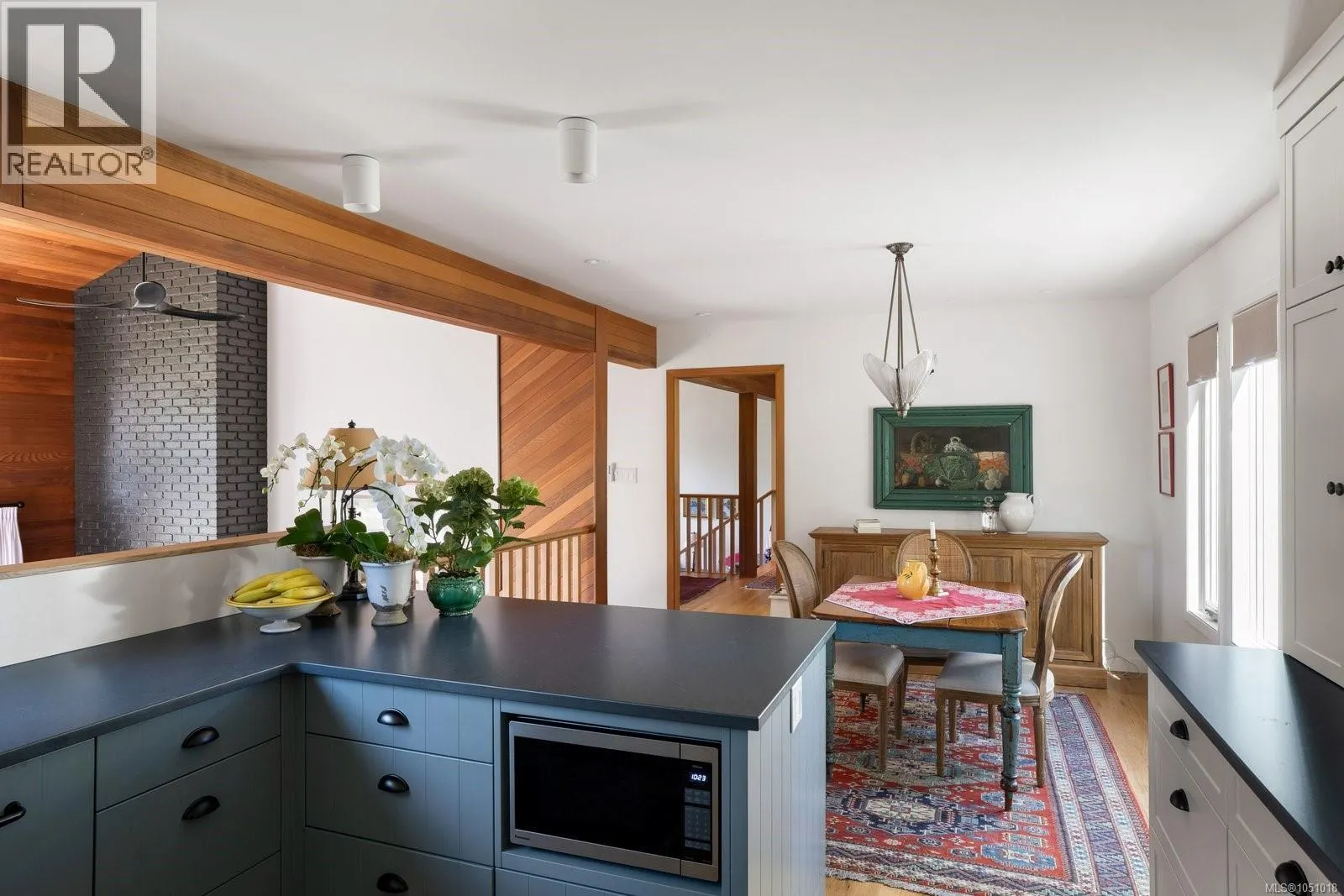 5320 Old West Saanich Rd