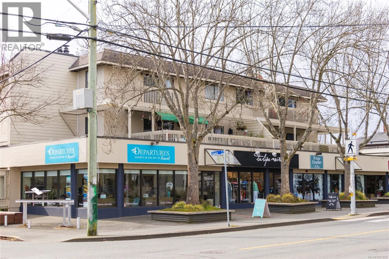 406 1916 Oak Bay Ave