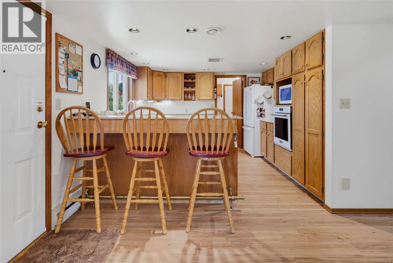 3141 Antrobus Cres