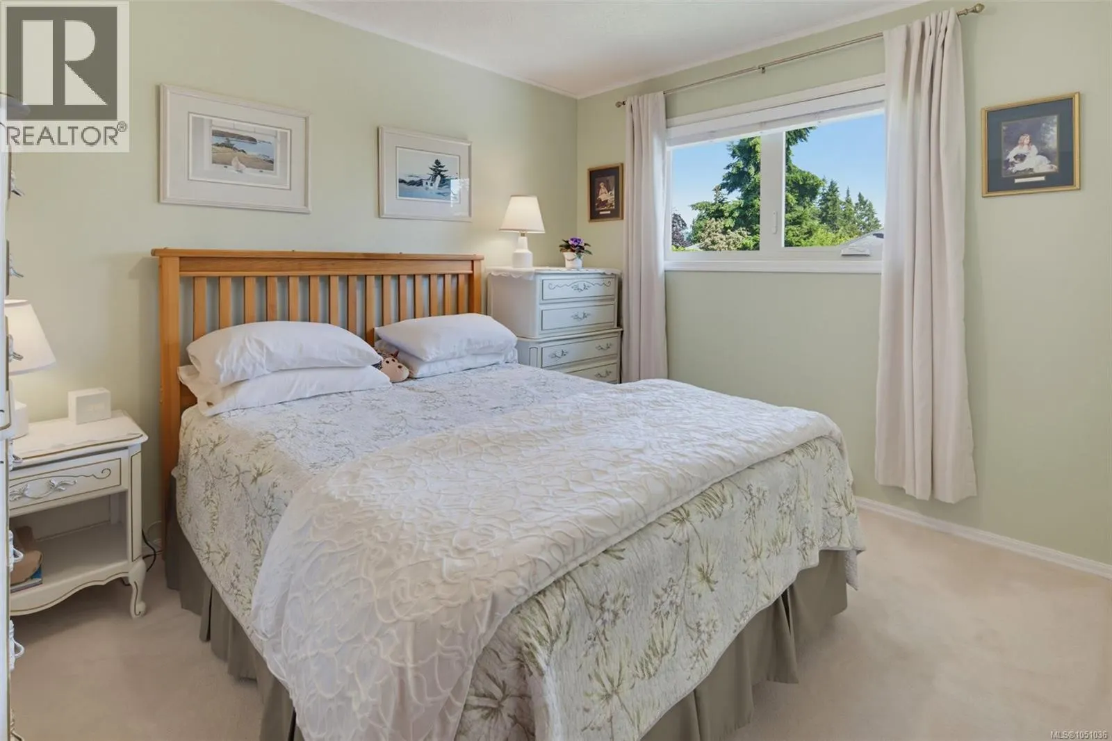 3141 Antrobus Cres