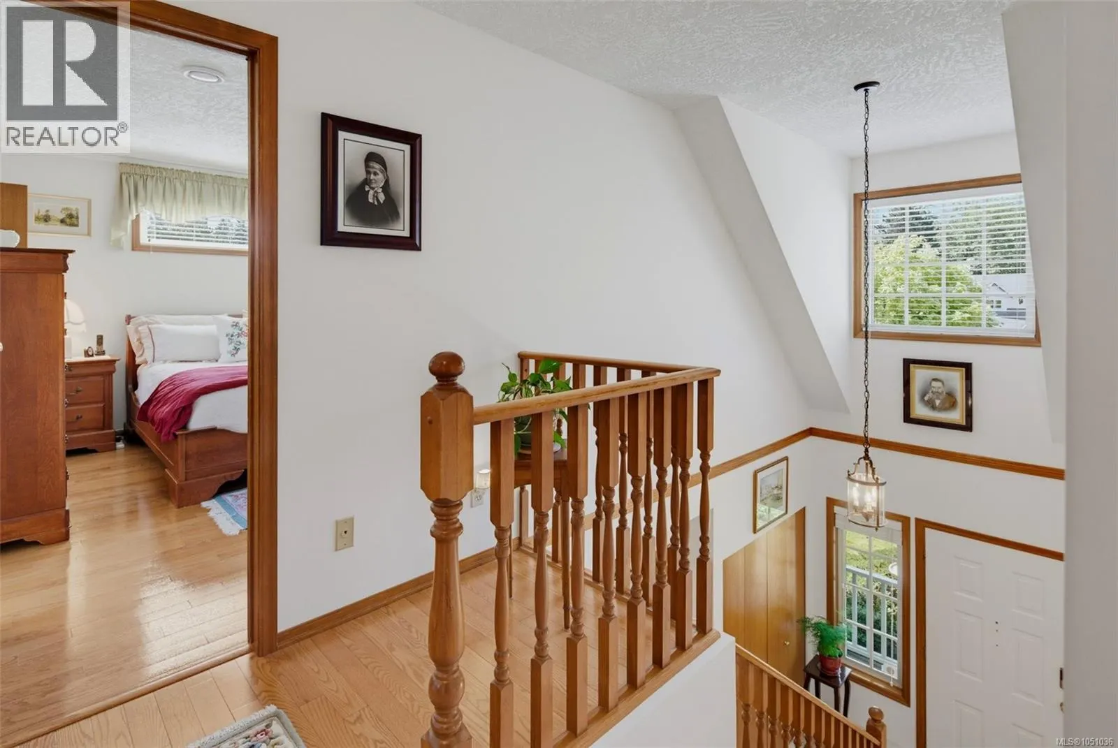 3141 Antrobus Cres
