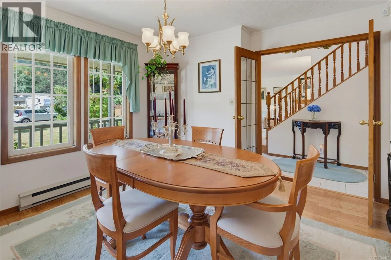 3141 Antrobus Cres