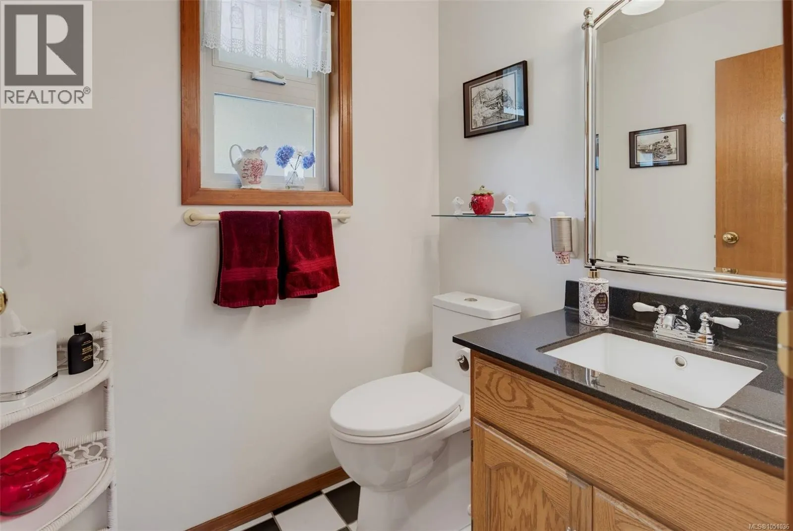 3141 Antrobus Cres