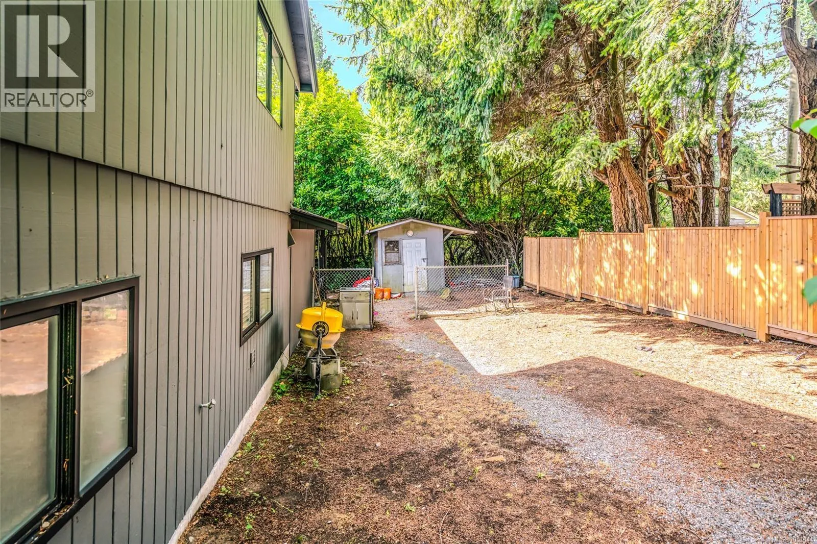 3809 Morris Pl