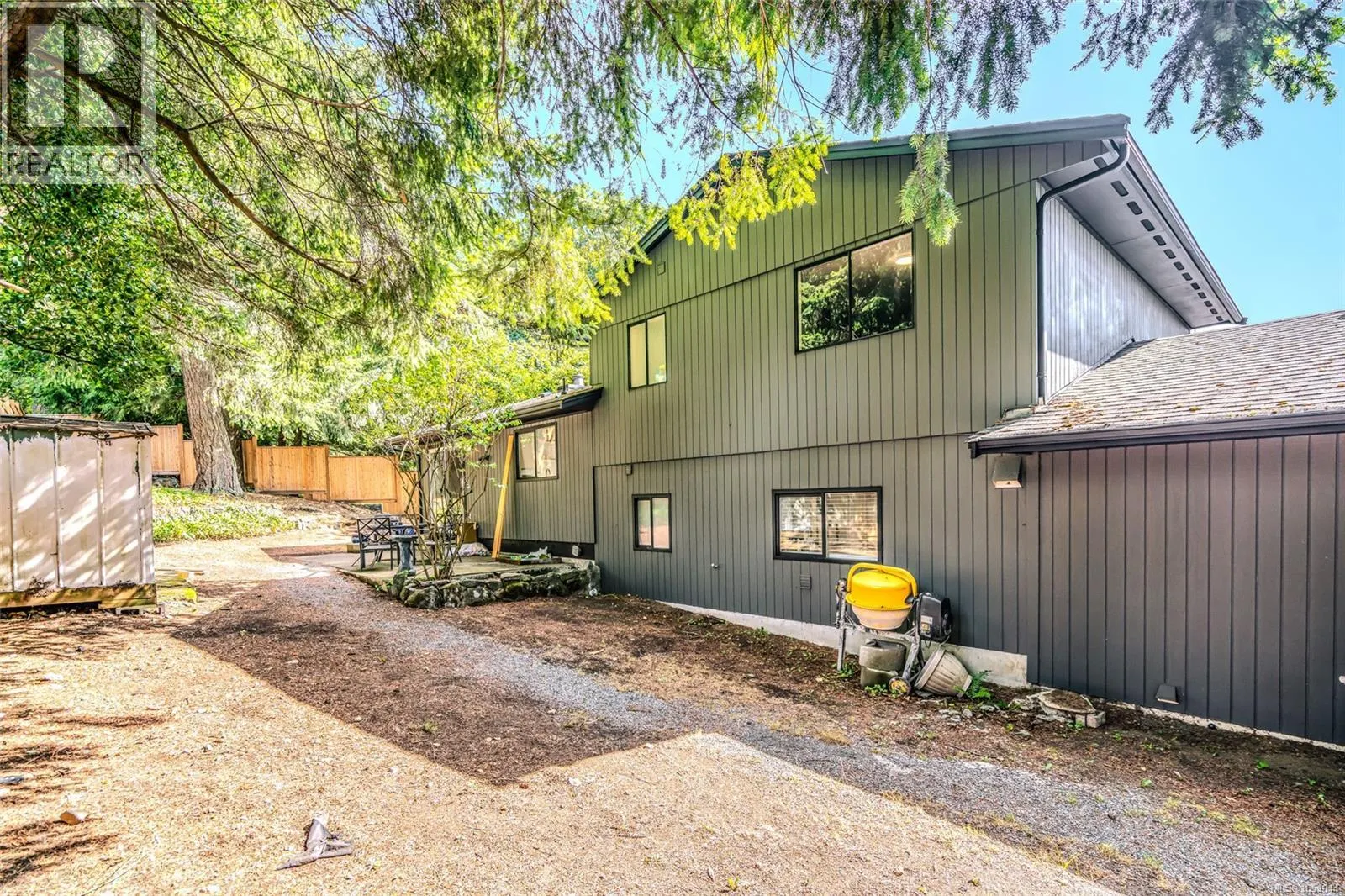 3809 Morris Pl