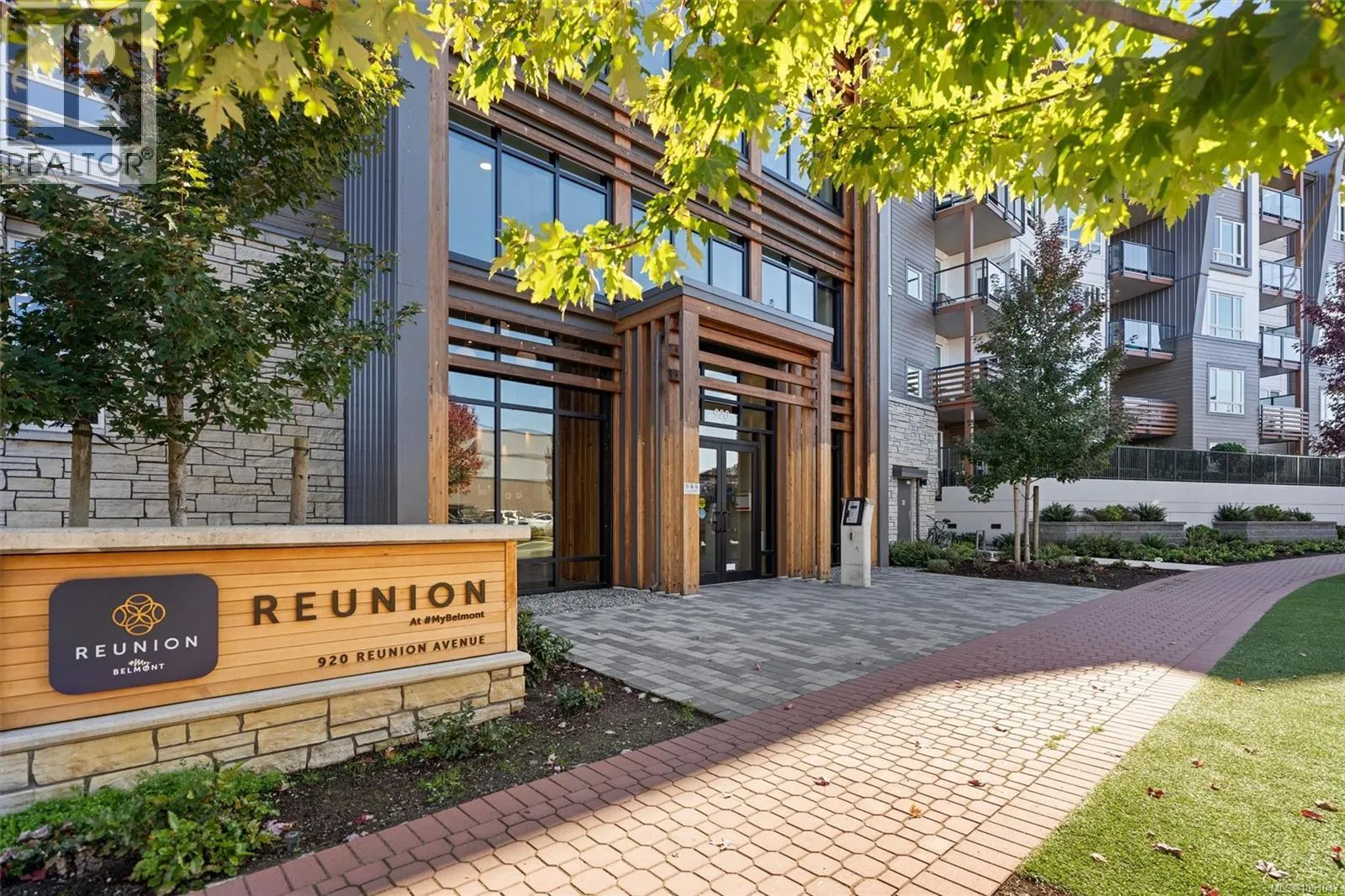 431 920 Reunion Ave
