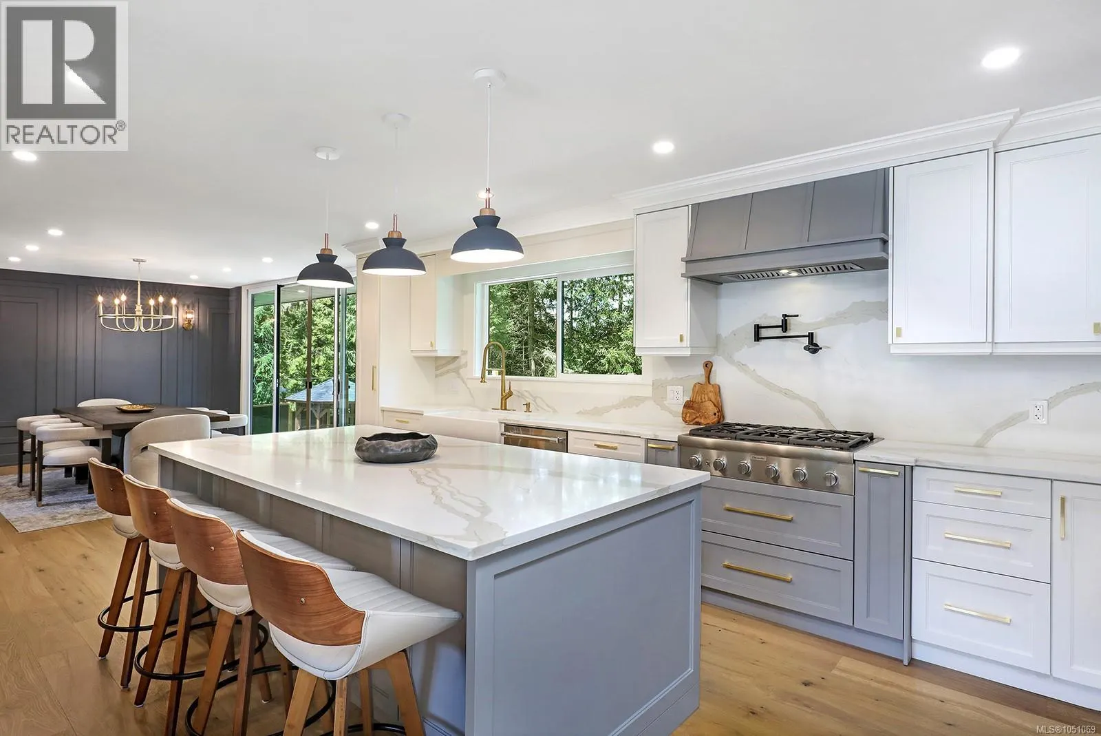 177 Sunningdale Rd E