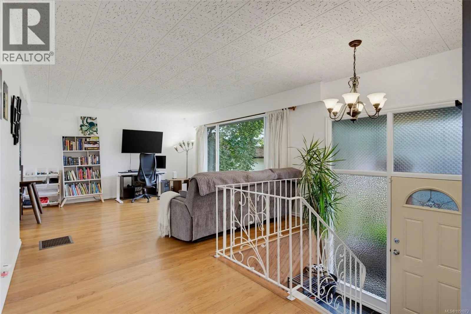 14 Eaton Ave