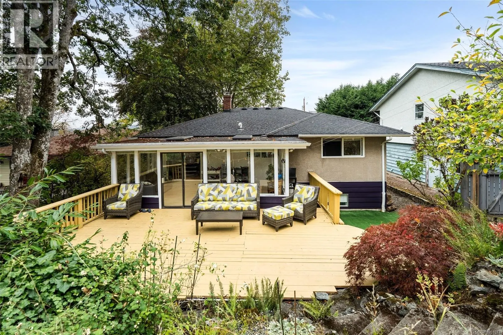 14 Eaton Ave