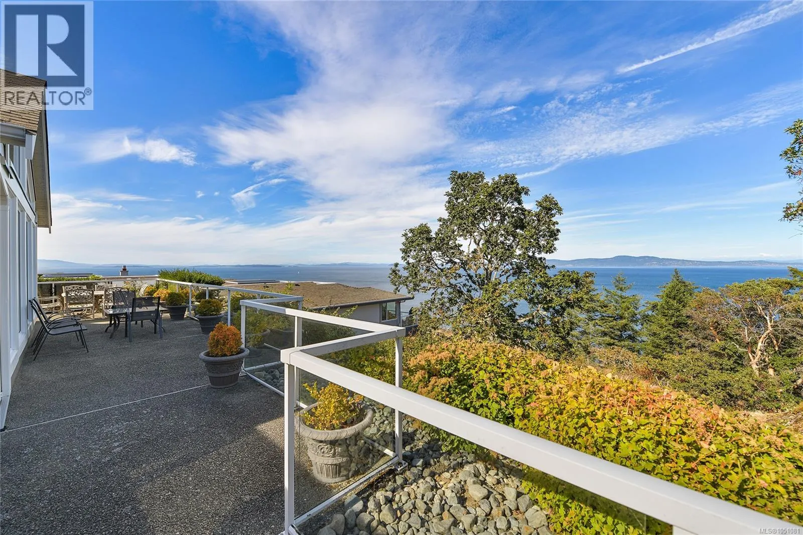 109 2829 Arbutus Rd