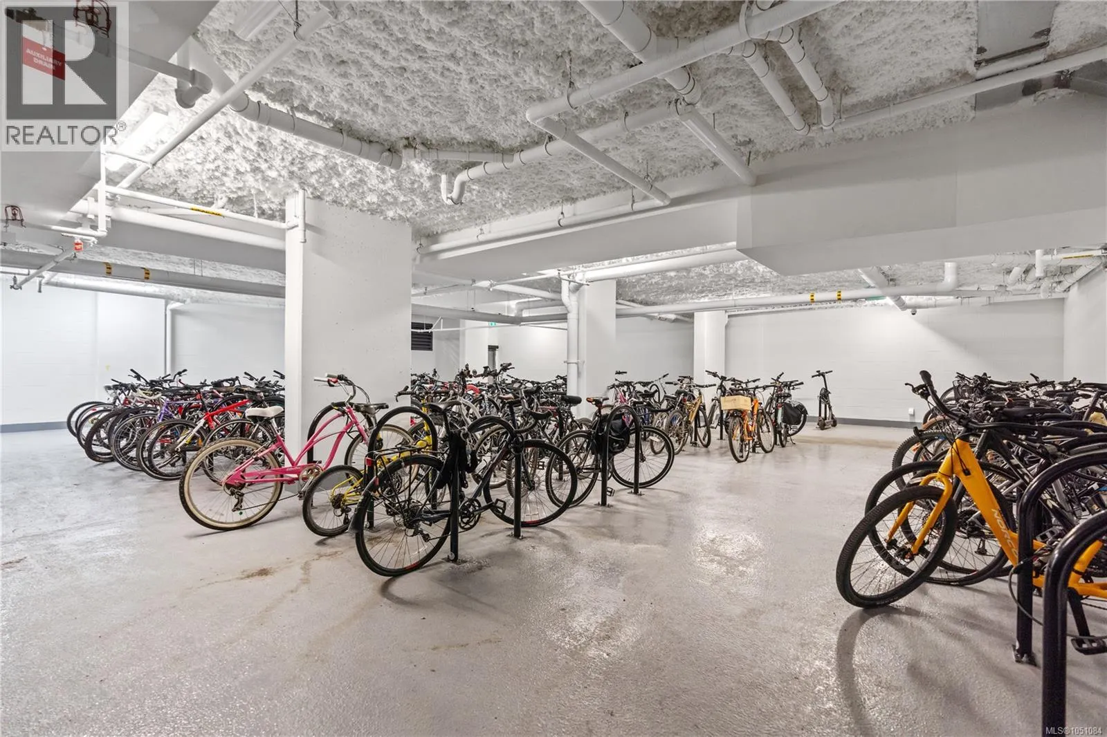 408 363 Tyee Rd