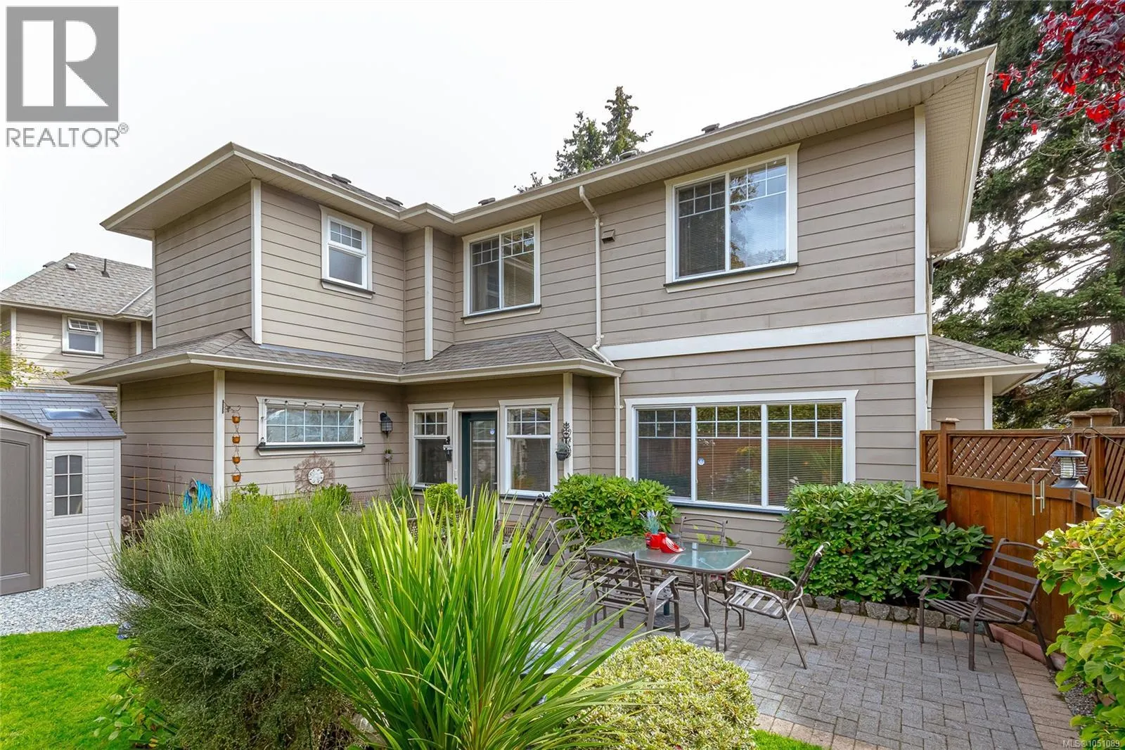 119 937 Skogstad Way