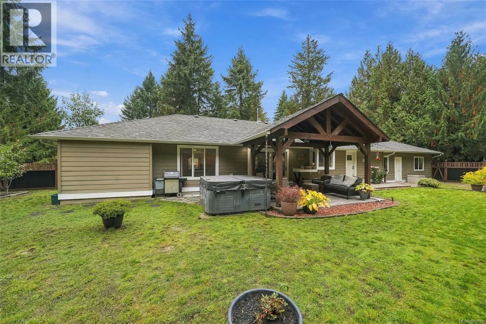 1580 Meadowood Way