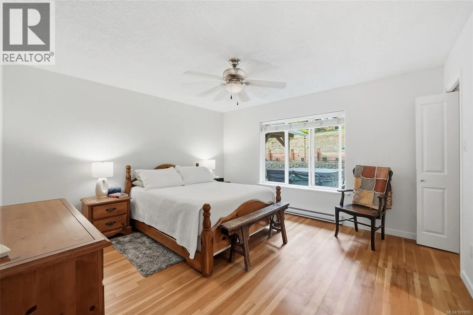 1580 Meadowood Way