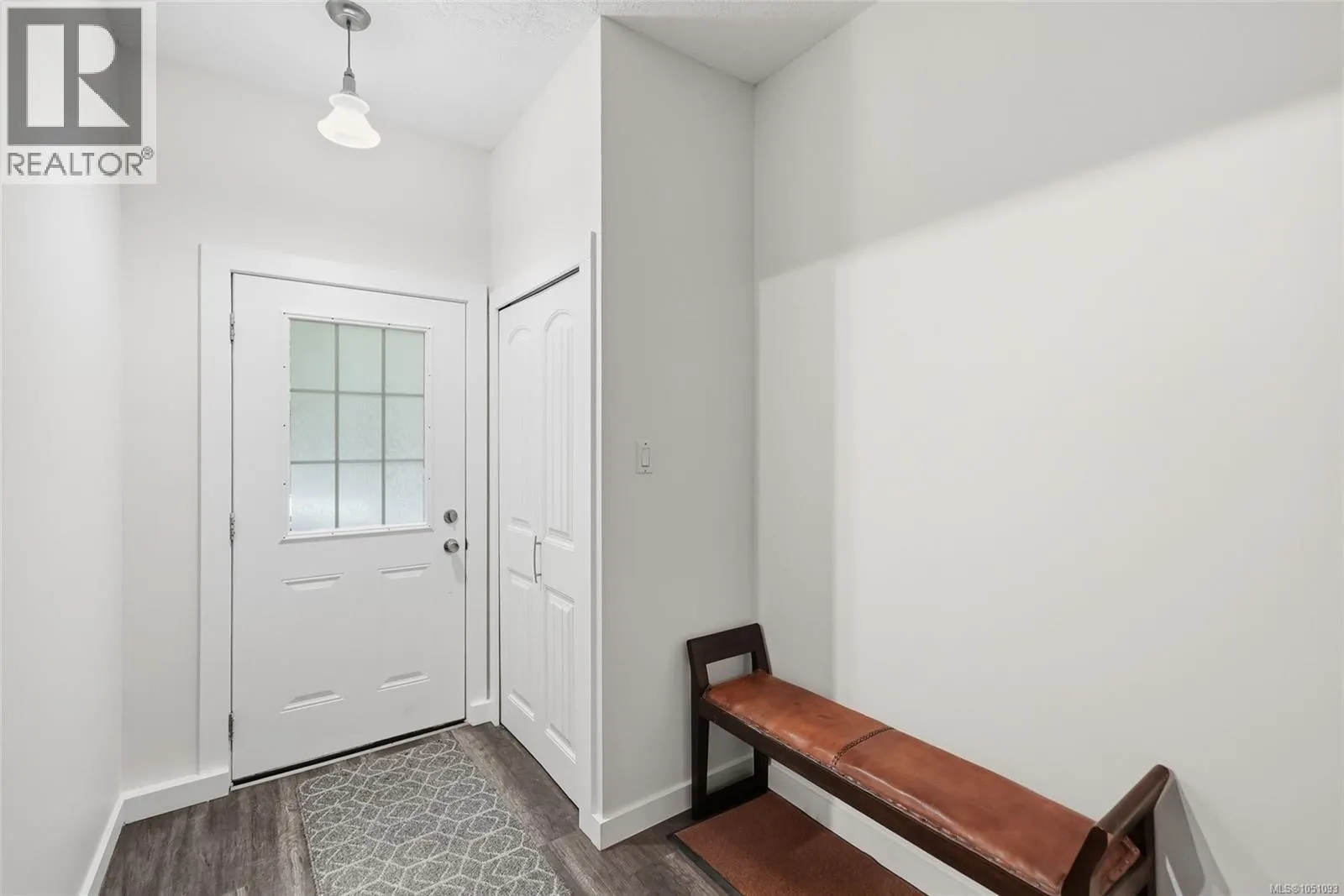 1580 Meadowood Way