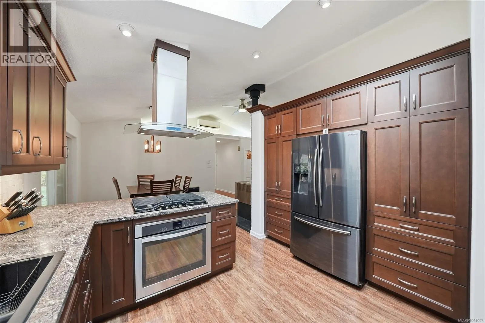 1580 Meadowood Way