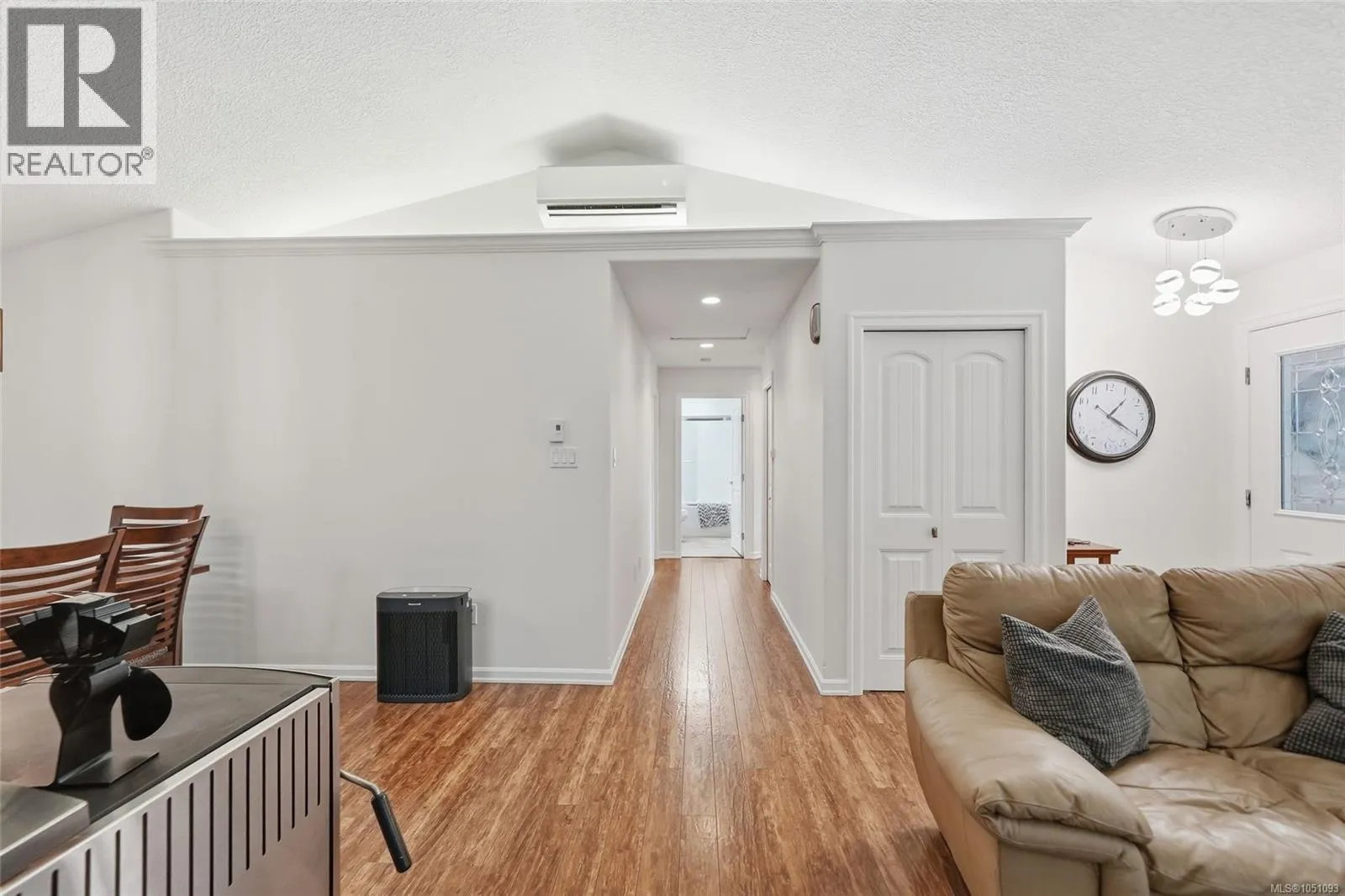 1580 Meadowood Way