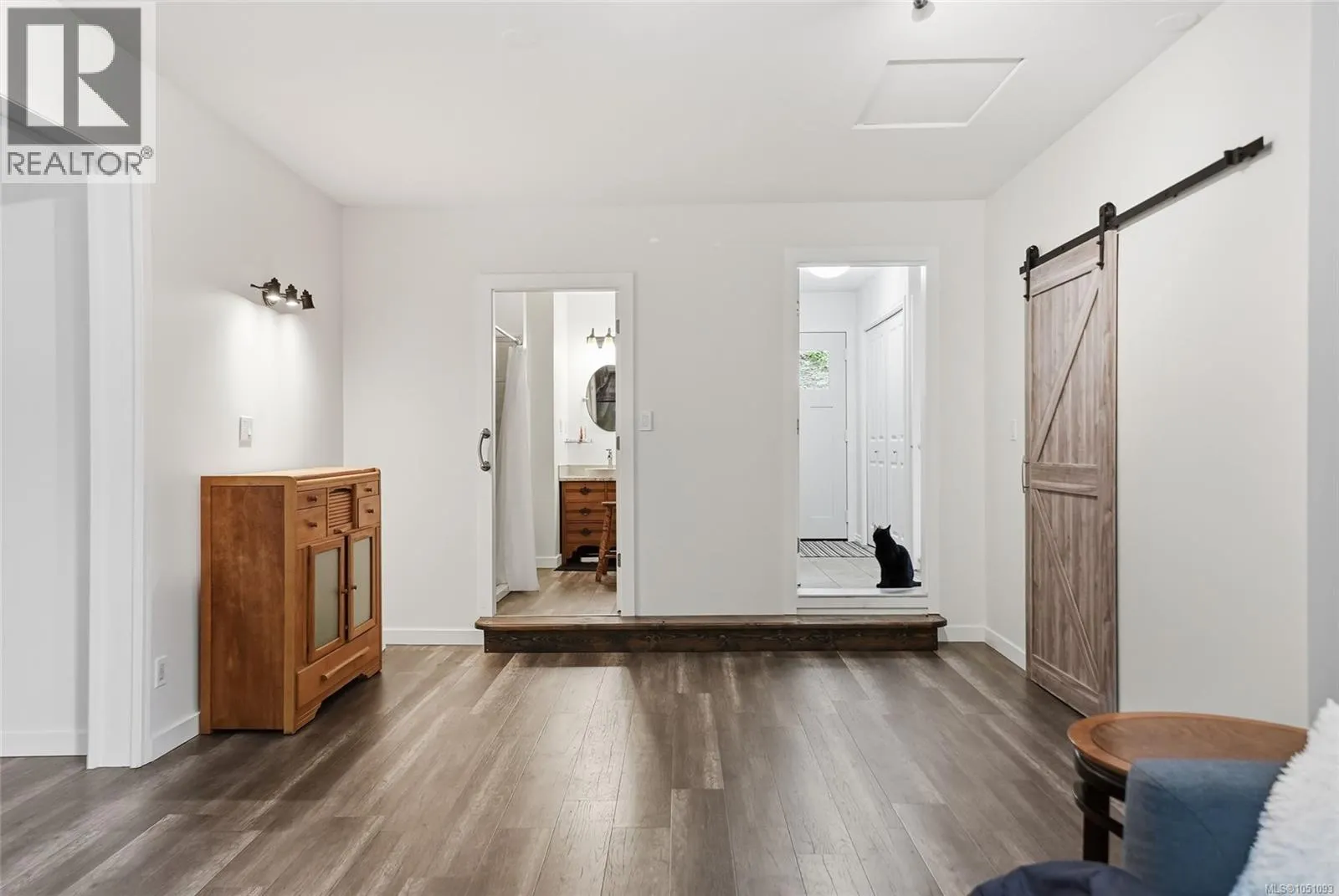 1580 Meadowood Way