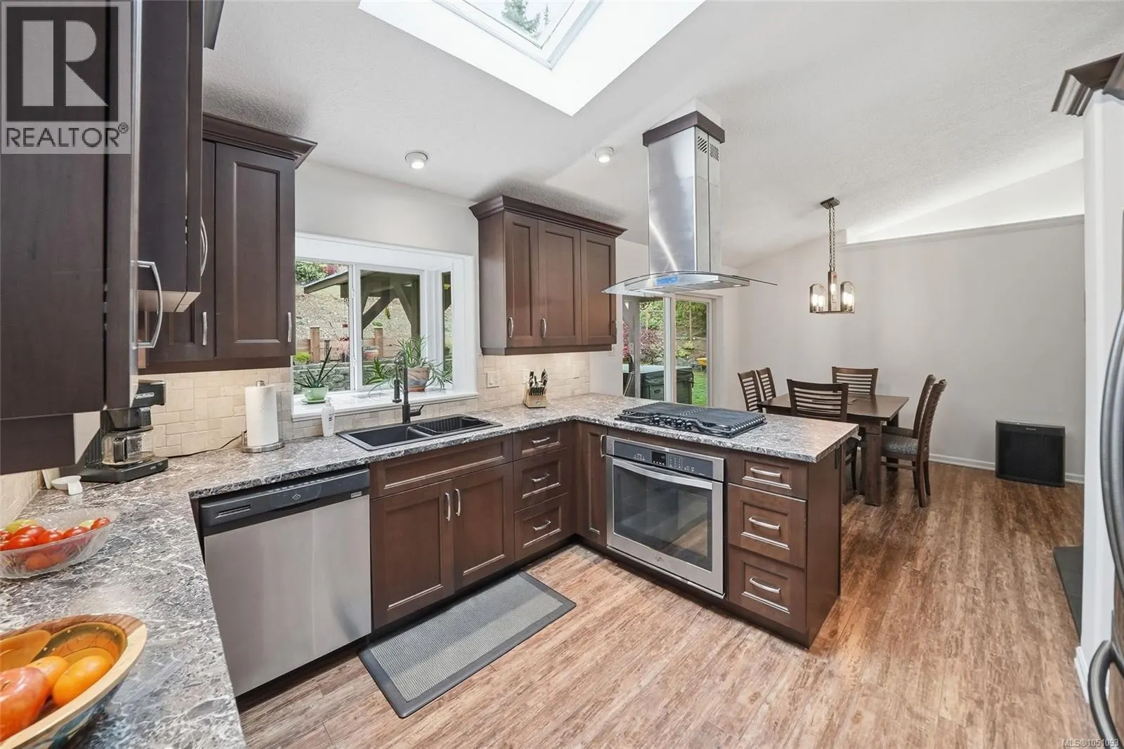 1580 Meadowood Way