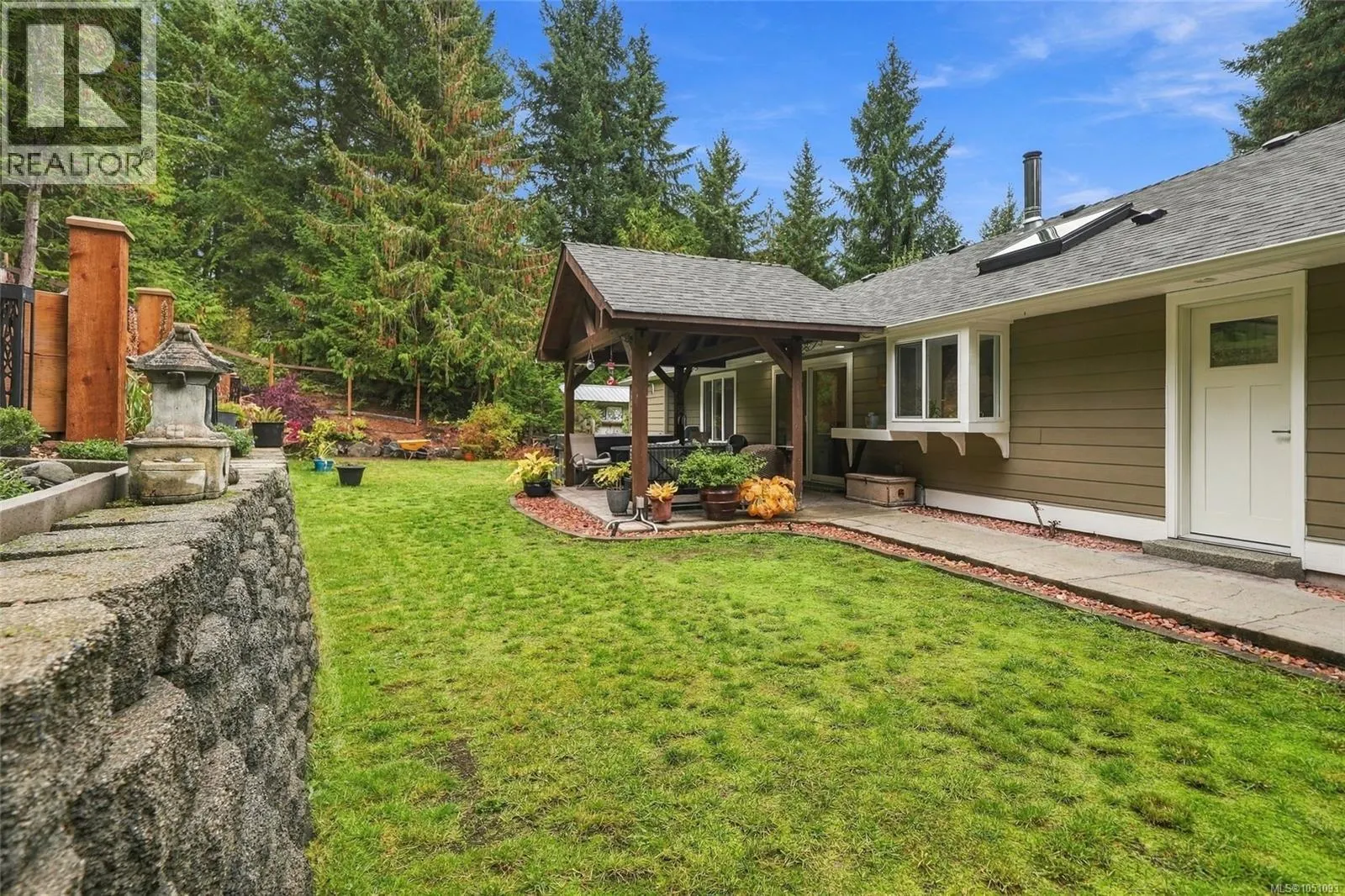 1580 Meadowood Way