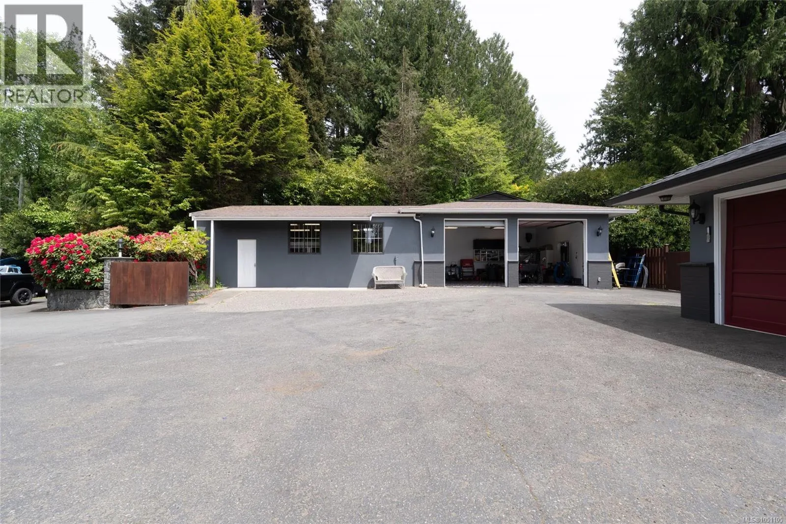 5957 Sooke Rd