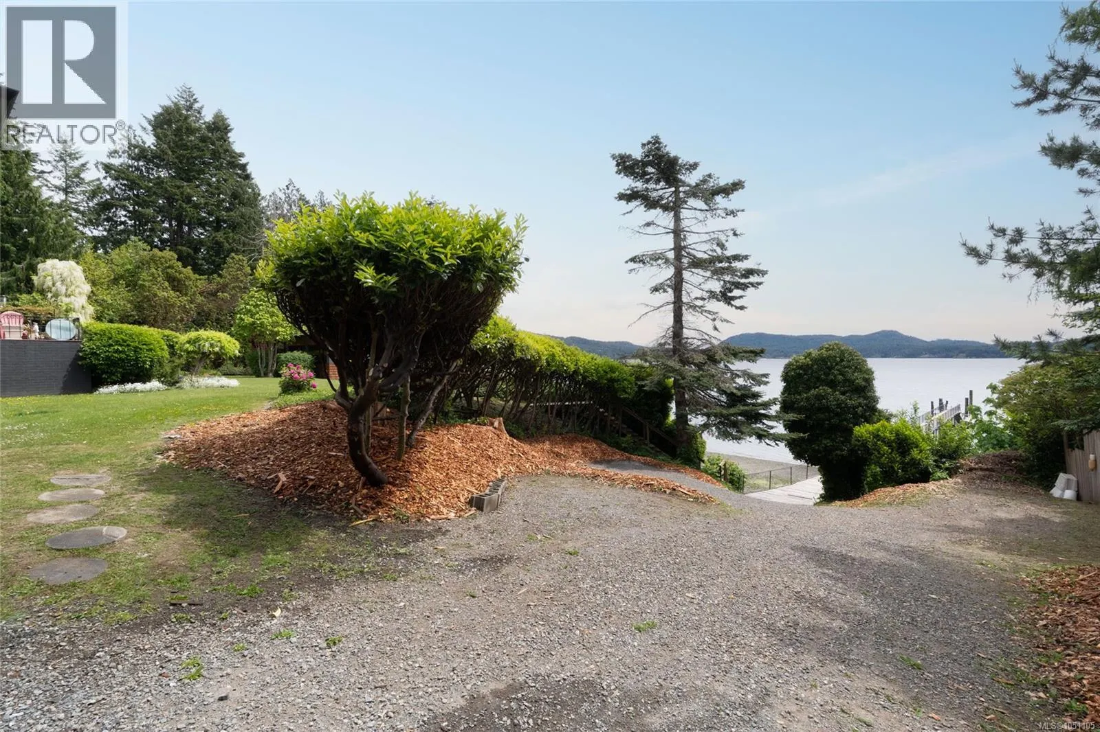 5957 Sooke Rd